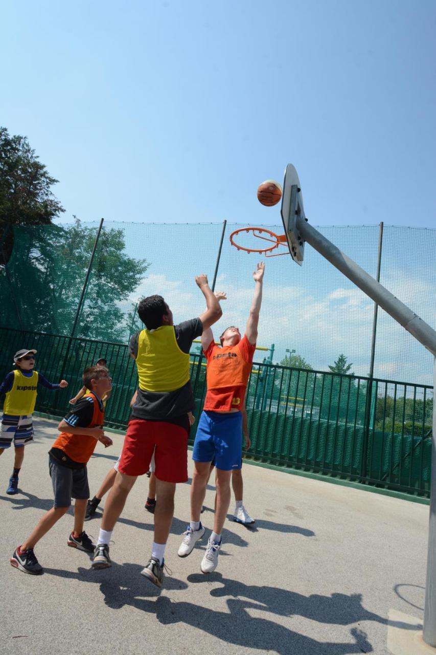 גאסה Parc St James Parc Montana מראה חיצוני תמונה